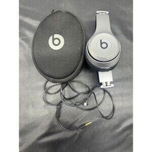 Beats by Dr. Dre Solo 2 Wireless Over the Ear Headphones Silver - READ DESC